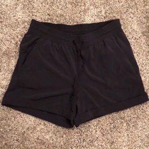 lululemon Spring Break Away Short
